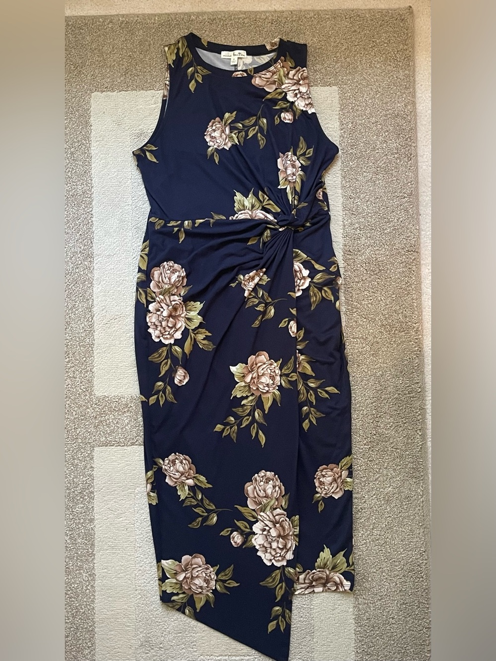 Beautiful nine britton Navy Floral Twist-Detail Midi Dress